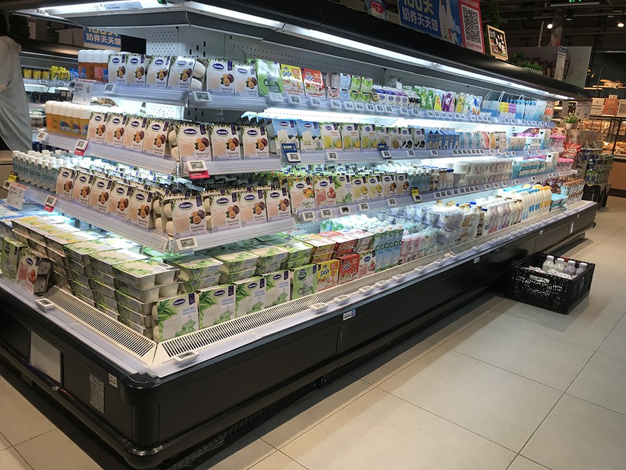 Nhiều loại sản phẩm của Vinamilk đang được bán trong các siêu thị lớn tại Trung Quốc.
