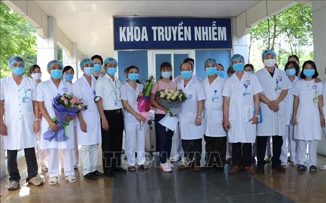 Nữ bệnh nhân thứ 166 được chữa khỏi tại Ninh Bình
