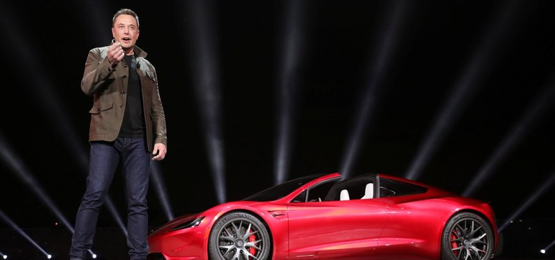 Elon Musk tuyên bố chuyển trụ sở Tesla khỏi California