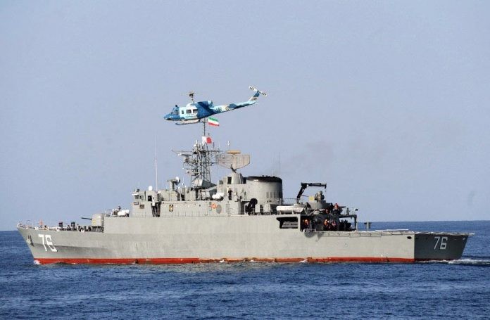Tên lửa Iran tự bắn nhầm tàu mình khiến 19 người chết
