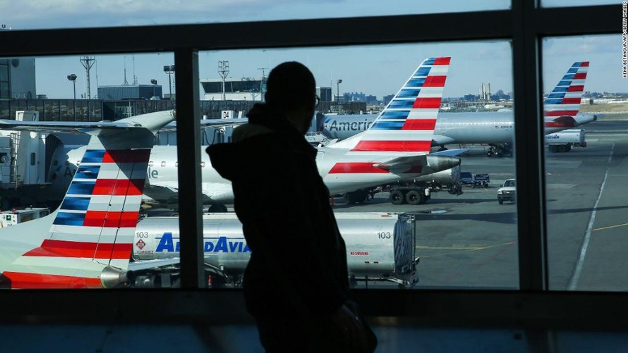 Hành khách Mỹ bị yêu cầu rời khỏi chuyến bay
