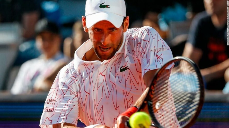 Novak Djokovic mắc COVID-19