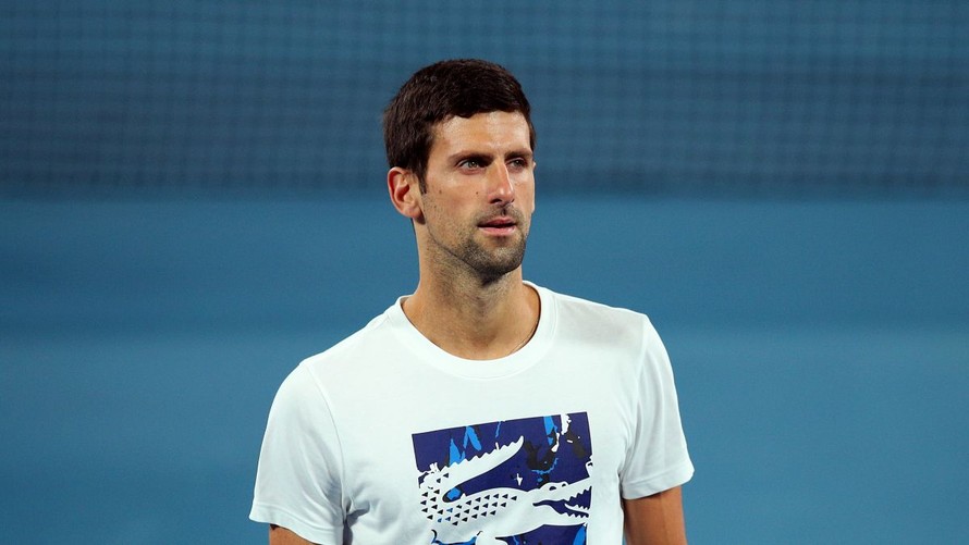 Sai lầm của Djokovic là bài học cho cả thế giới