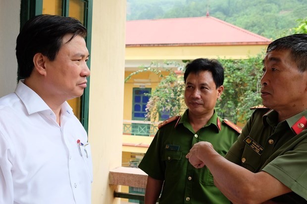 Thứ trưởng Bộ Giáo dục và Đào tạo Nguyễn Hữu Độ làm việc với lực lượng Công an về công tác bảo vệ kỳ thị.