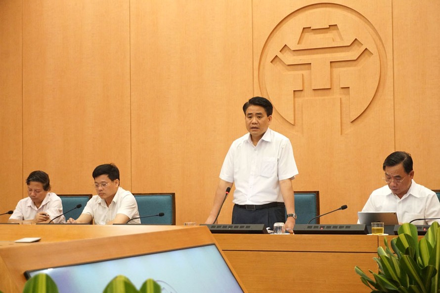 Chủ tịch UBND thành phố Hà Nội Nguyễn Đức Chung phát biểu tại cuộc họp. Ảnh: Hà Nội Mới