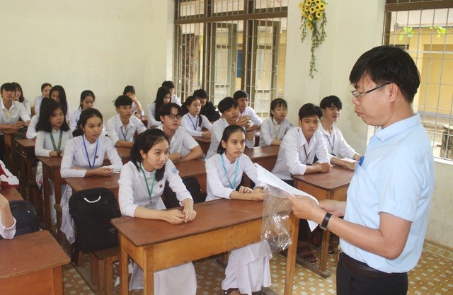 Phú Yên tạm dừng hoạt động dạy học để chống dịch COVID-19