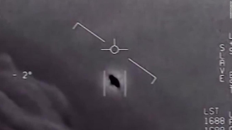 Lầu Năm Góc chính thức điều tra về UFO