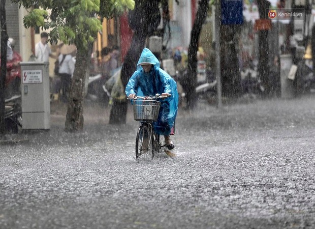 Hoàn lưu bão số 4 gây mưa lớn cho Bắc Bộ