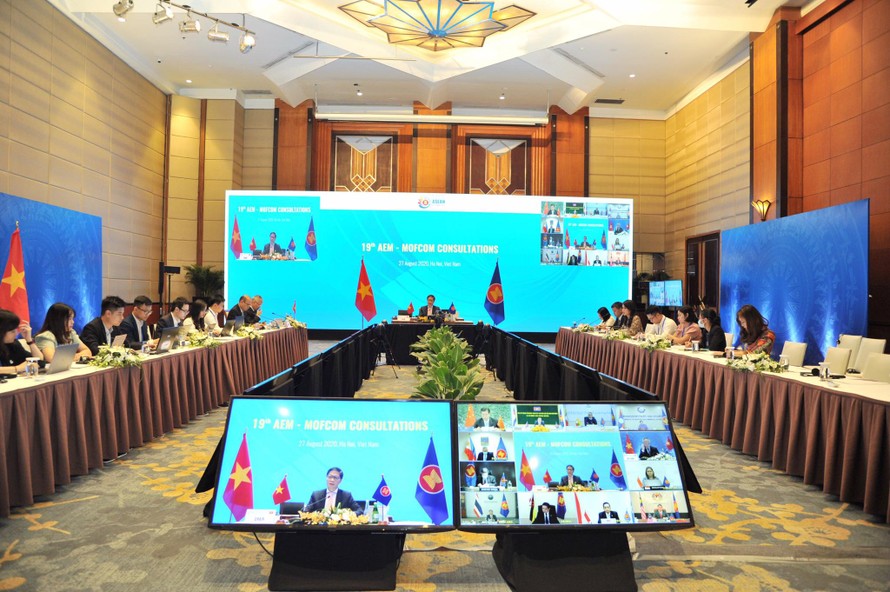 ASEAN và Trung Quốc tăng cường hợp tác chống dịch COVID-19