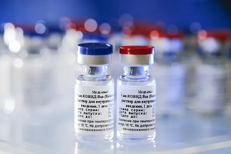 Các nhà khoa học ca ngợi vaccine của Nga