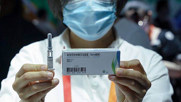 Trung Quốc tiêm vaccine COVID-19 cho hàng trăm nghìn người