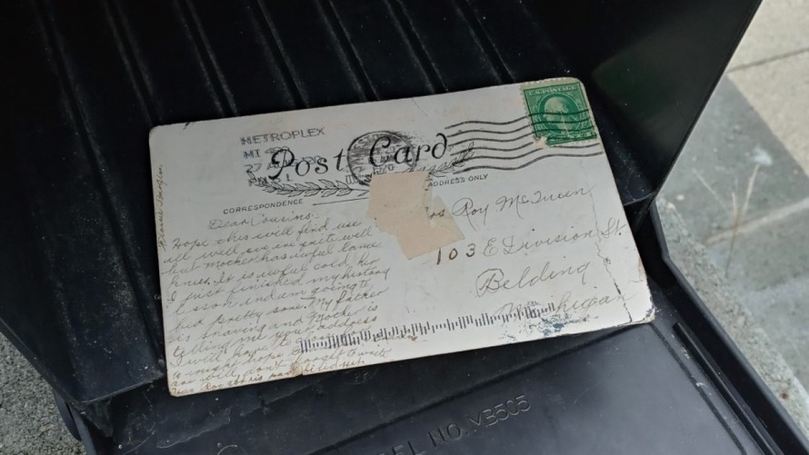 Nhận được tấm bưu thiếp từ cách đây gần 100 năm