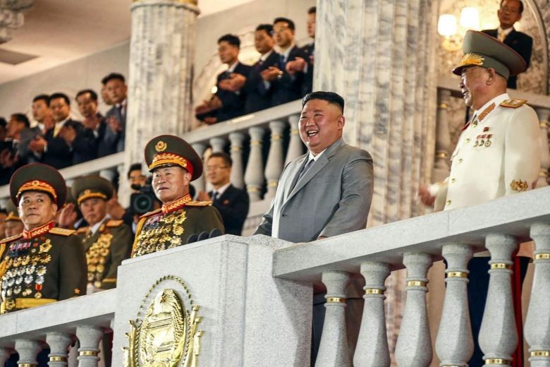 Chủ tịch Kim Jong-un tham dự buổi đồng diễn nghệ thuật