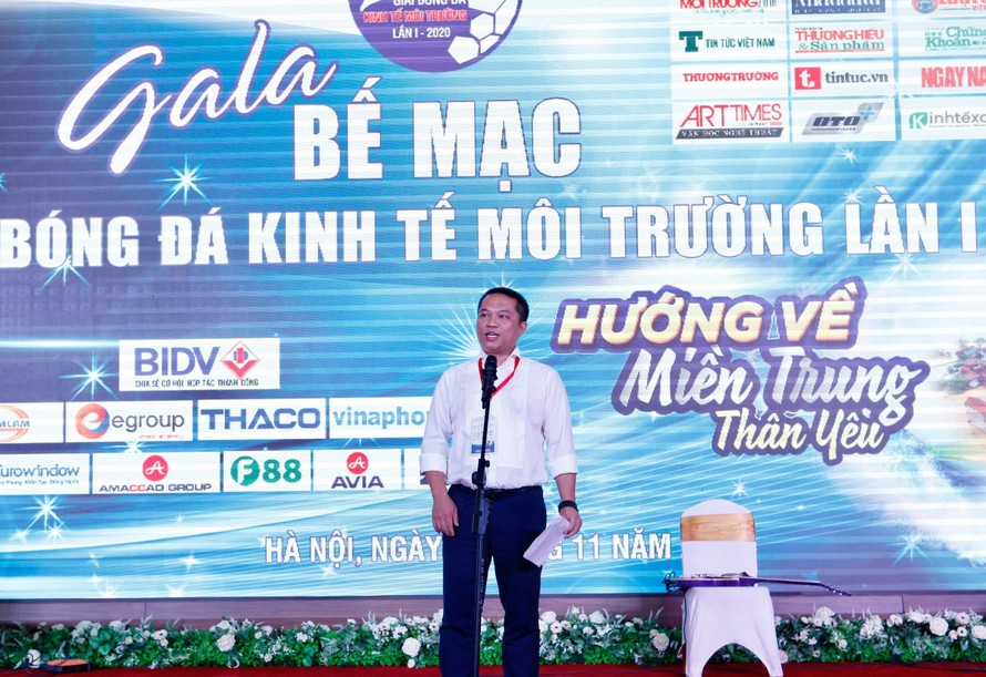 Th.s Phan Chí Hiếu phát biểu tại buổi Gala Bế mạc.