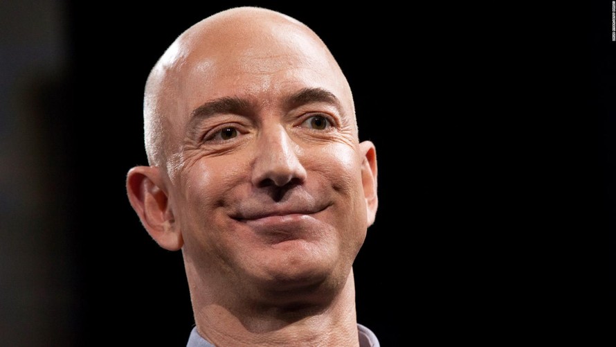 Jeff Bezos bán 3 tỷ USD cổ phiếu Amazon 
