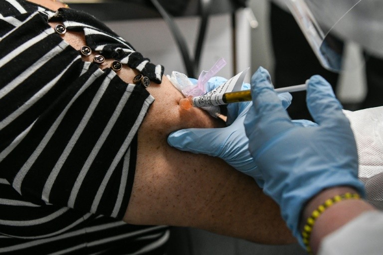 Mỹ dự kiến tiêm vaccine COVID-19 từ tháng 12