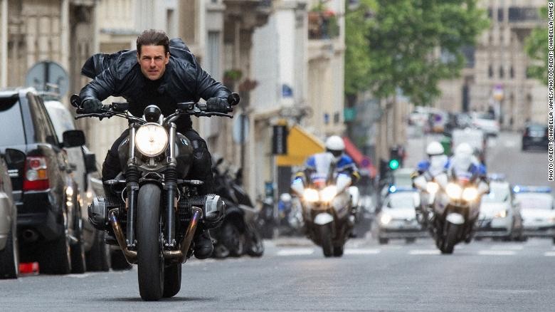 Tom Cruise phẫn nộ với đoàn làm phim 'Mission: Impossible 7'