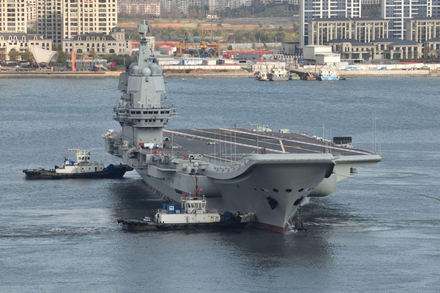 Trung Quốc điều tàu sân bay tập trận tại Biển Đông 