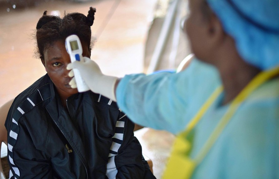 Tây Phi cảnh giác cao độ sau khi dịch Ebola trở lại