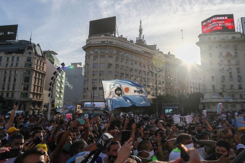 Người Argentina tuần hành đòi công lý cho Maradona