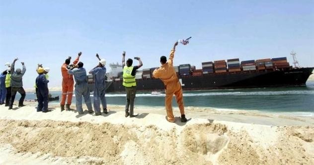 Kênh đào Suez hoạt động trở lại