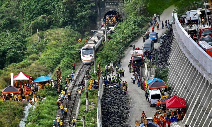 Tai nạn tàu hỏa Đài Loan: 'Tôi không dám nhìn xung quanh'