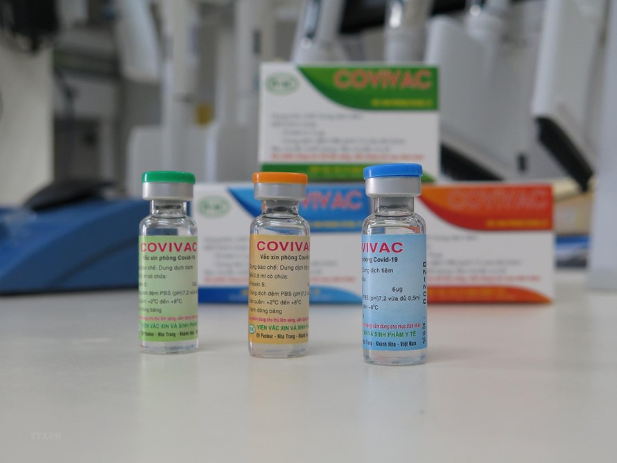 6 tình nguyện viên tiêm mũi 2 vaccine COVIVAC 