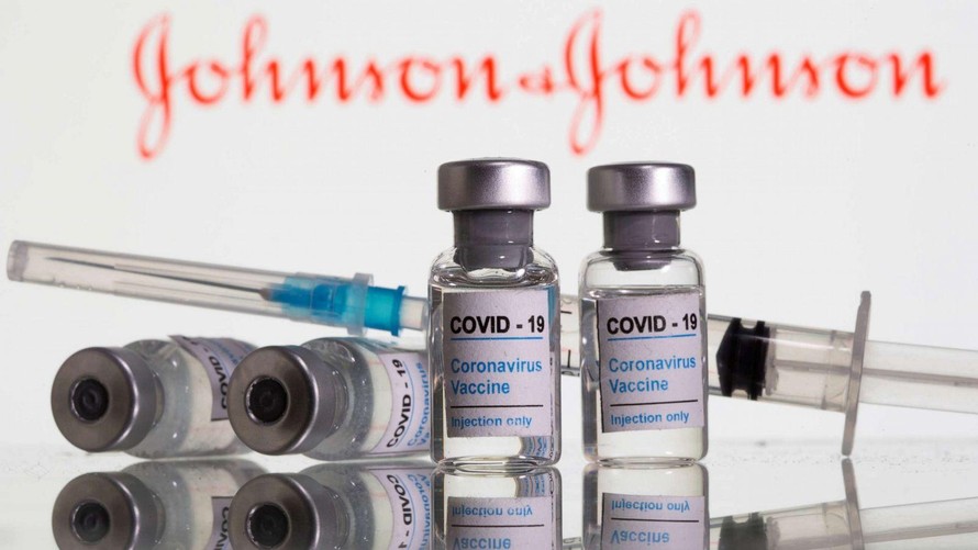 Giới chức y tế Mỹ khuyến nghị ngừng tiêm vaccine của Johnson&Johnson
