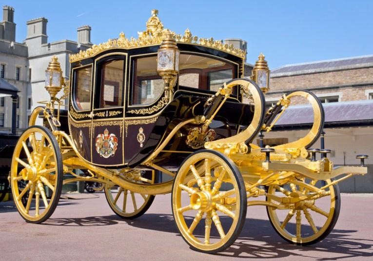 Diamond Jubilee của Nữ hoàng Elizabeth II là cỗ xe ngựa thứ hai của Hoàng gia 