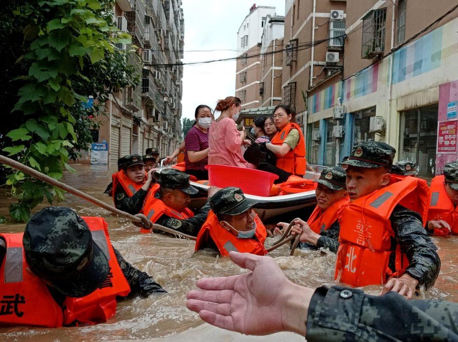 Miền Trung Trung Quốc tiếp tục hứng chịu mưa lũ