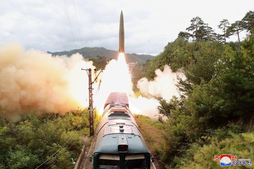 Triều Tiên phóng thử tên lửa đường sắt