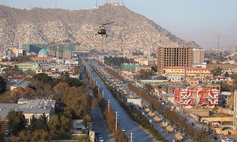 Taliban tổ chức diễu binh tại Kabul