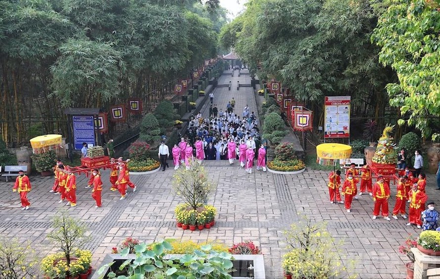 TP HCM tổ chức Lễ dâng cúng bánh tét lên Quốc tổ Hùng Vương