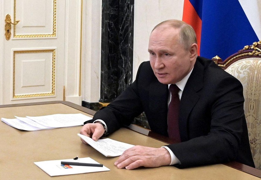 Tổng thống Putin yêu cầu quân đội Ukraine đầu hàng