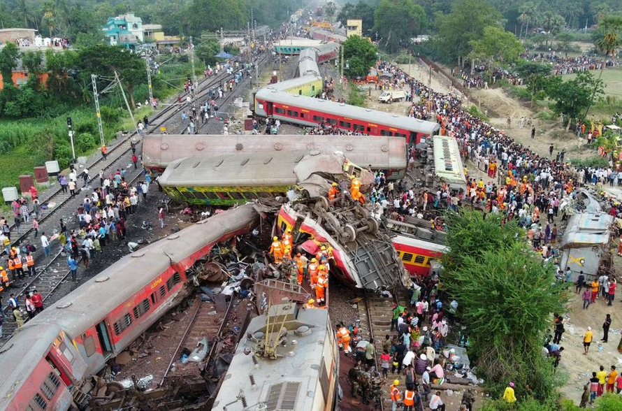 Ấn Độ kết thúc hoạt động cứu hộ vụ tai nạn đường sắt