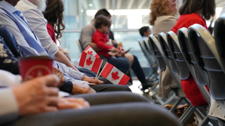 Canada tiếp tục chào đón thêm người nhập cư 