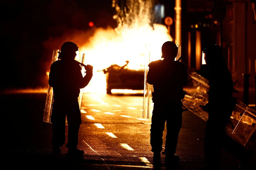 Bạo loạn bùng phát tại thủ đô Ireland