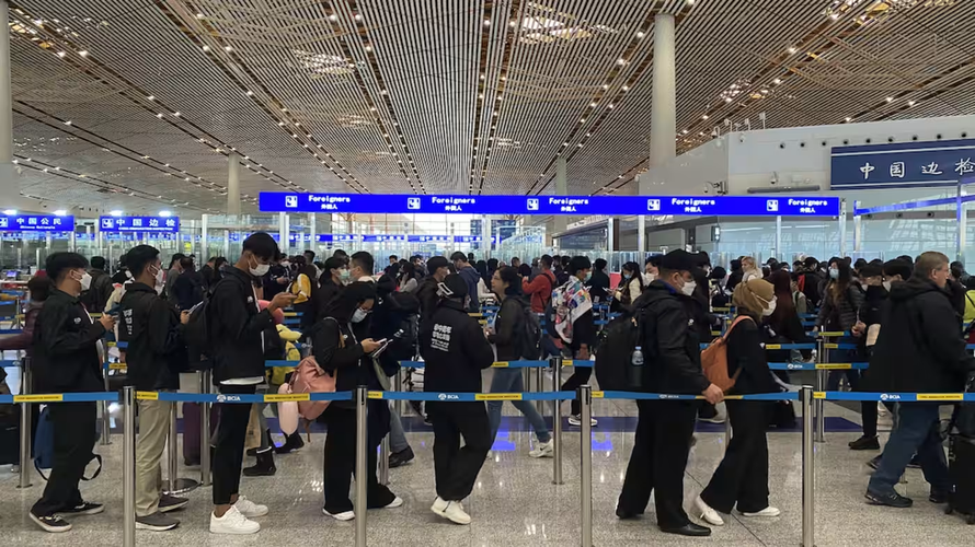Trung Quốc nới lỏng thị thực cho du khách nước ngoài 