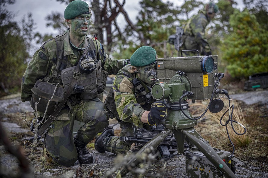 NATO tập trận gần biên giới Nga