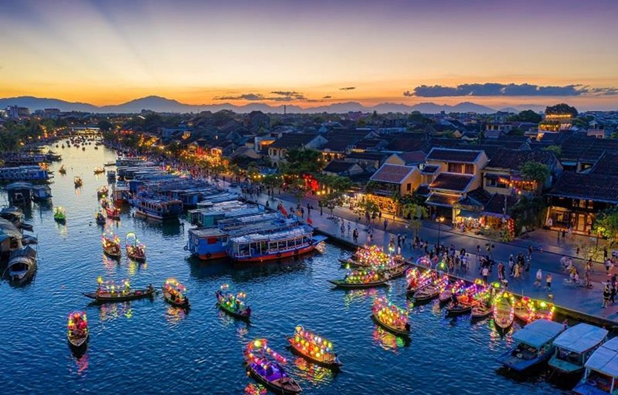 Việt Nam đặt mục tiêu đón 17-18 triệu lượt khách quốc tế 