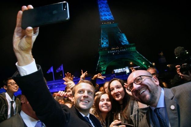 Tổng thống Pháp Emmanuel Macron là một trong nhiều người sử dụng Iphone