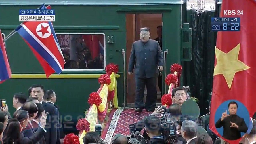 Chủ tịch Kim Jong Un đến ga Đồng Đăng, Lạng Sơn. Ảnh: Từ KBS