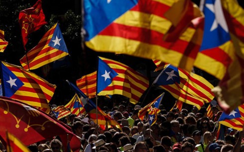Chính quyền Tây Ban Nha đe doạ sẽ sử dụng mọi biện pháp cần thiết để ngăn cản ý định ly khai của vùng Catalonia