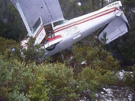 Angola: 7 người thiệt mạng trong tai nạn rơi máy bay