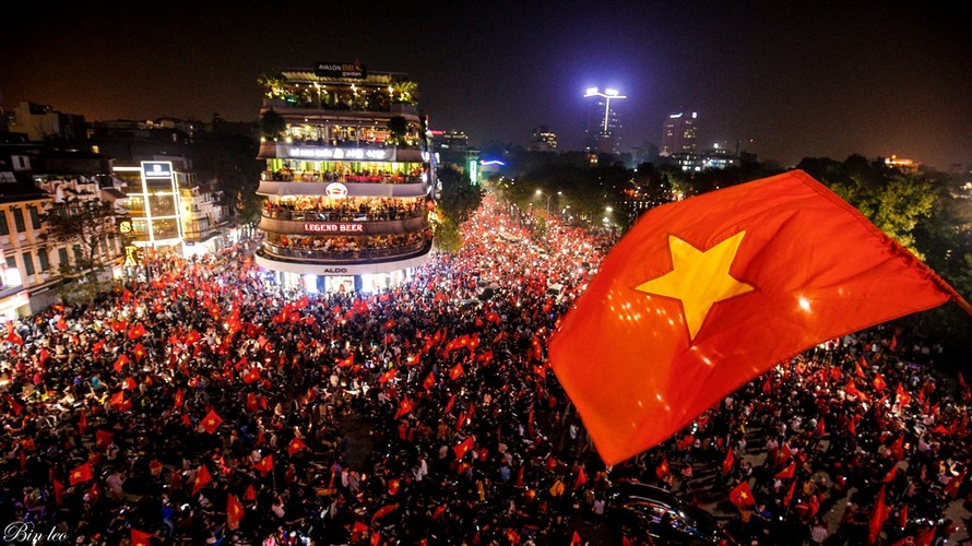 Hình ảnh người hâm mộ ăn mừng chiến thắng U23 Việt Nam