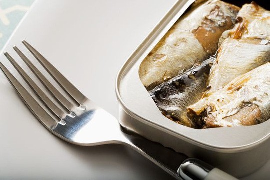 Ăn cá và các loại thực phẩm giàu acid béo Omega-3 có thể cải thiện tâm trạng của bạn