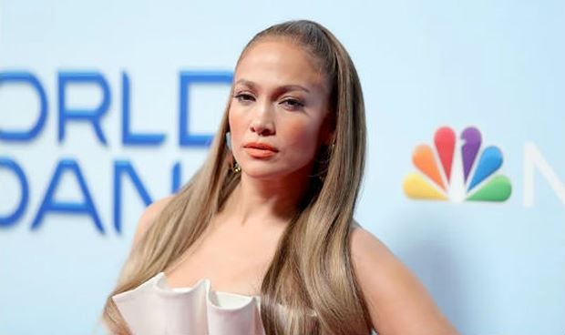 Jennifer Lopez trải lòng về giây phút bị quấy rối tình dục 