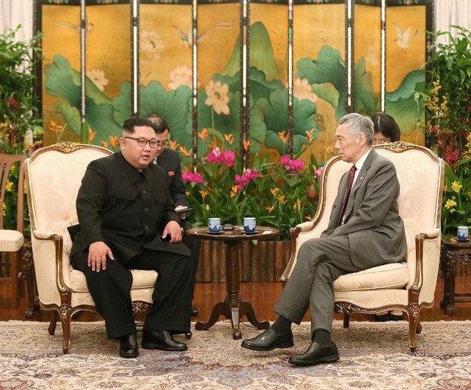 Ông Kim Jong Un gặp Thủ tướng Singapore Lý Hiển Long