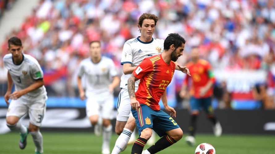 Tây Ban Nha nuốt nước mắt nhìn Nga vào tứ kết