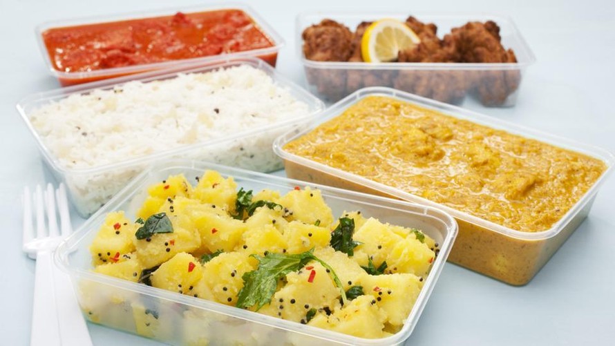 Thực phẩm đựng trong hộp nhựa làm tăng nguy cơ mắc viêm ruột